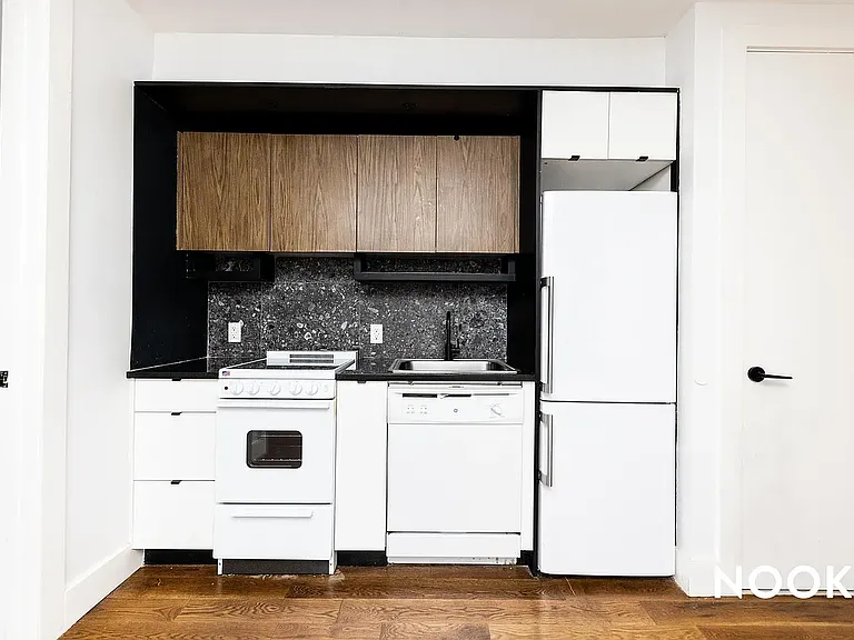 1054 Bushwick Ave #3C — Photo 1