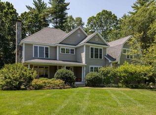 3 Hemlock Way, Stratham, NH 03885