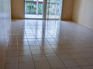 420 NE 12th Ave APT 303, Hallandale, FL 33009