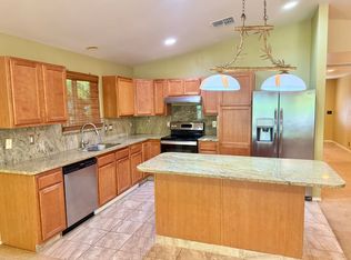90 Kamahao St, Wailuku, HI 96793