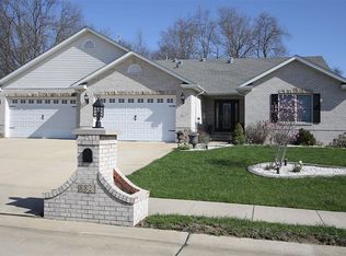 8821 Wendell Creek Dr, Saint Jacob, IL 62281