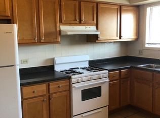 3738 Salem Walk APT A2, Northbrook, IL 60062