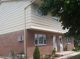 5936 Strathmoor Dr, Rockford, IL 61107