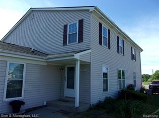 28372 Raleigh Crescent Dr, Chesterfield, MI 48051