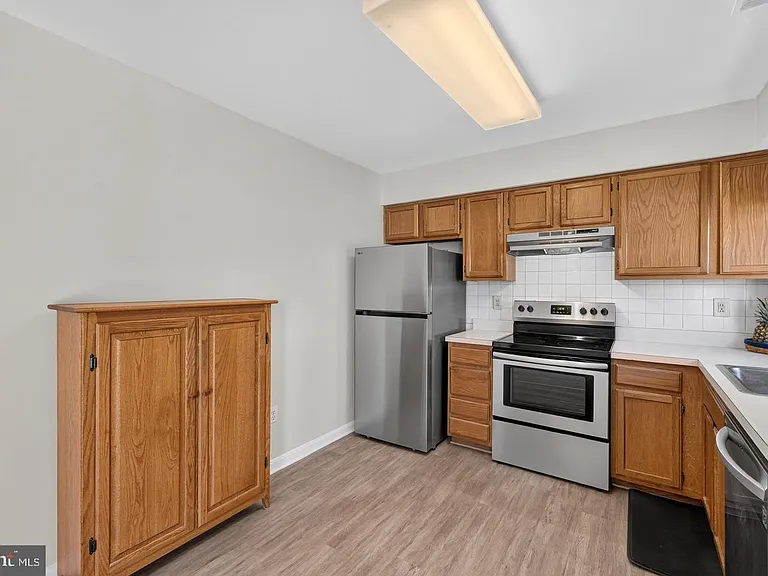 6581 Willard Horine Ct — Photo 7