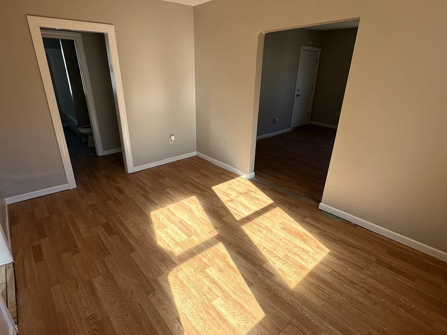 3 bed, 1100 sqft, $1,349 — Photo 4