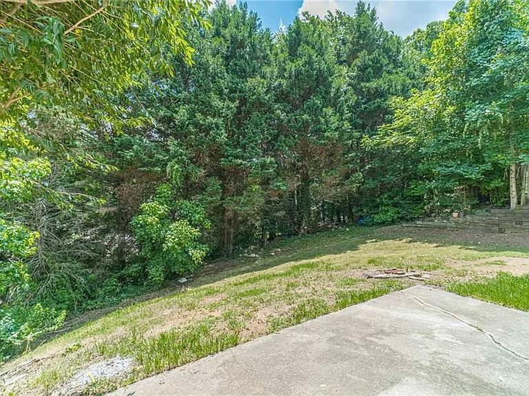 530 Sterling Pointe Ct — Photo 42