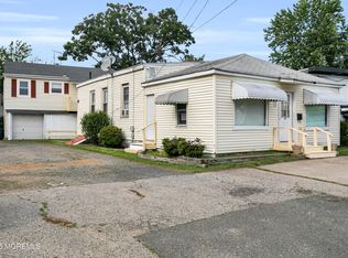 289 Port Monmouth Rd, Middletown, NJ 07748