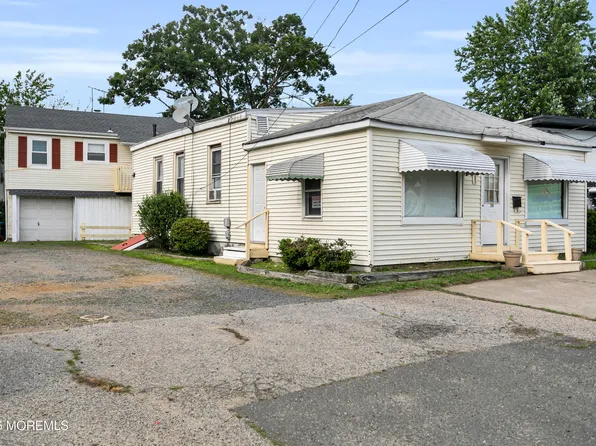 289 Port Monmouth Road, North Middletown, NJ 07748