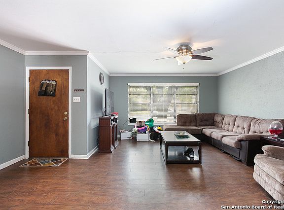 5th image of 331 Springwood Ln