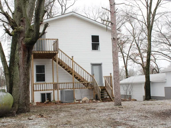 6682 E Palmers Dr, Monticello, IN 47960