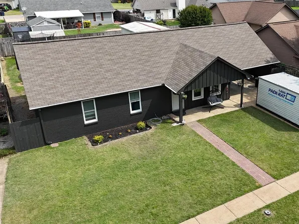 504 Meredith Dr, Marion, AR 72364
