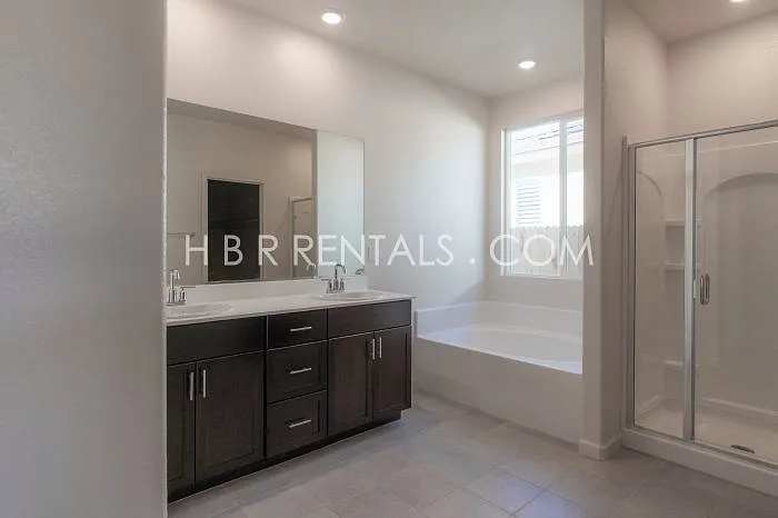 1912 Medford Ave — Photo 18