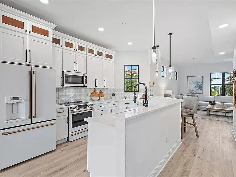 6418 Margarita Shores Ln — Photo 18