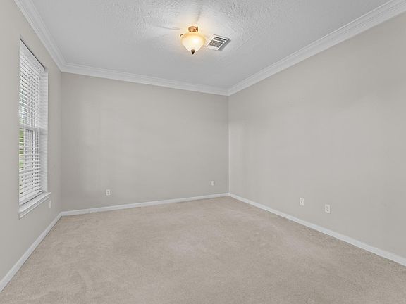 4th image of 1602 Seminole St