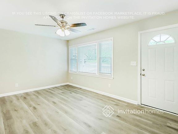 4th image of 1929 E Farris Ave