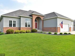 1450 Sage Ln NE, Owatonna, MN 55060