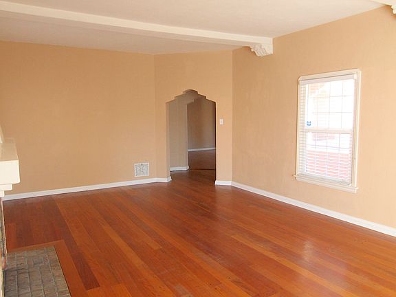 2nd image of 9217 Alcott St