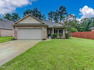 14124 Ursuline Rd, Gulfport, MS 39503