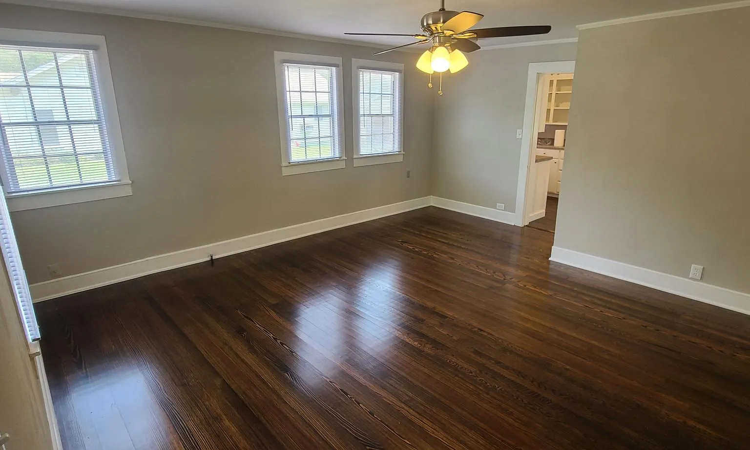 2 bed, $1,150 — Photo 1