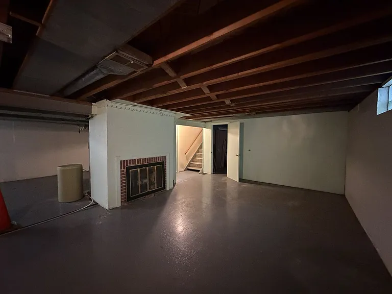 926 Laurelwood Rd — Photo 9