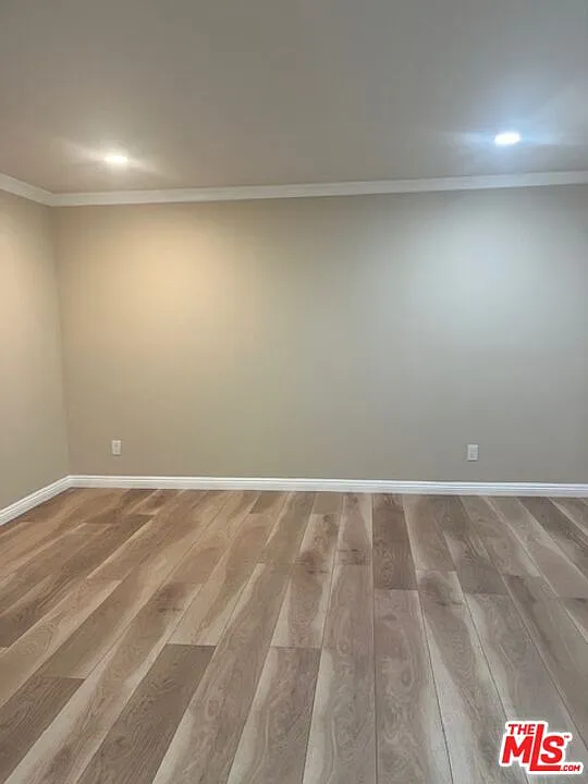 2 bed, 2.0 bath, 5704 sqft, $2,900 — Photo 4