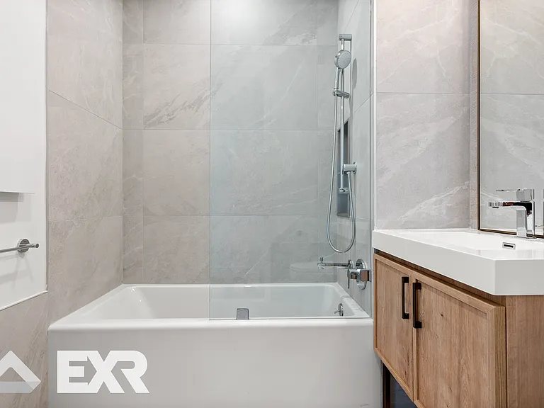 69 Adams St #18C — Photo 7