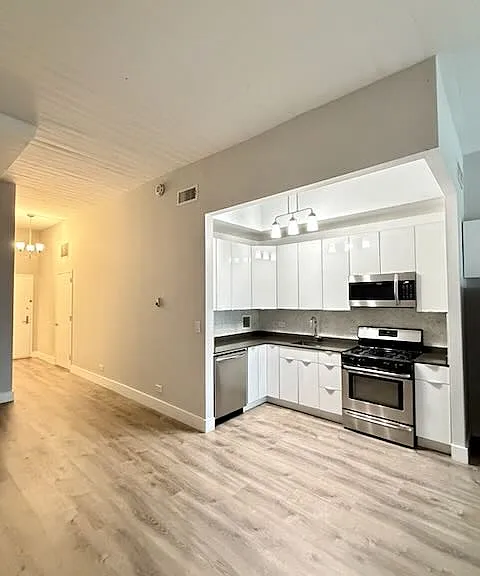 80 Bay Street Lndg #8O — Photo 7