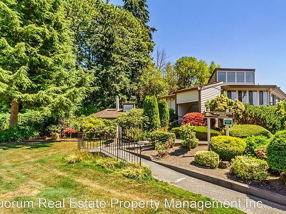 2nd image of 23501 Lakeview Dr