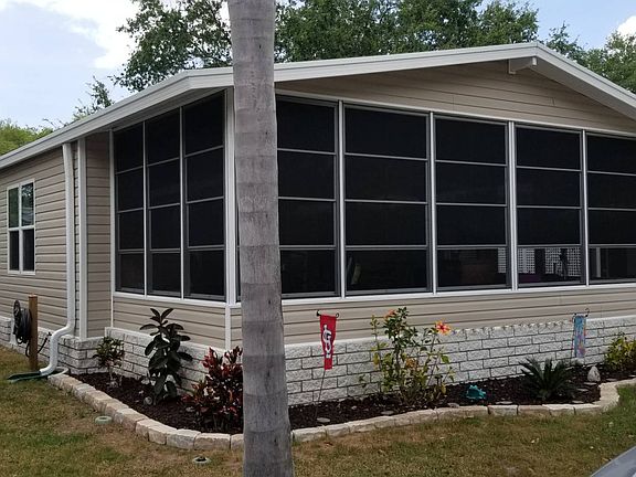 3rd image of 10117 King Oak Dr