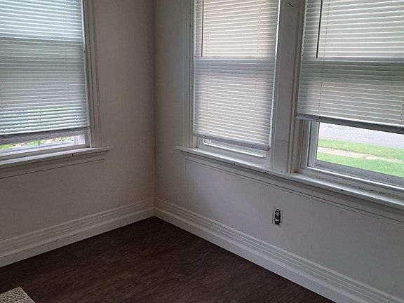 2nd image of 2053 23rd St #A