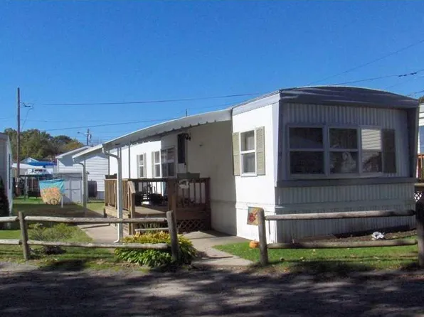 27-24 Woodward Rd, Lincoln, RI 02865