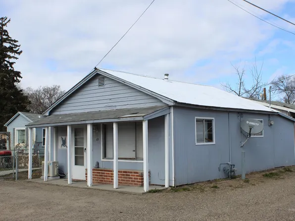 608 NW 1st St #69, Ontario, OR 97914