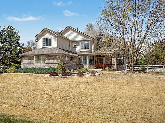 2nd image of 1044 Willow Creek Cir