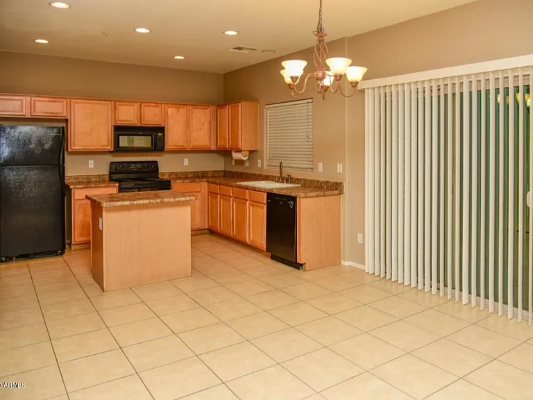 1428 E Hopkins Rd — Photo 13