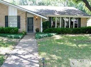 3156 Whirlaway Rd, Dallas, TX 75229