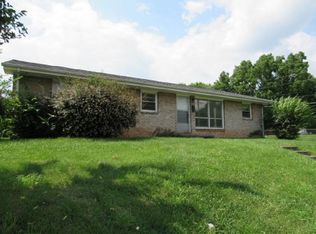 200 W Chilhowie Ave, Johnson City, TN 37604