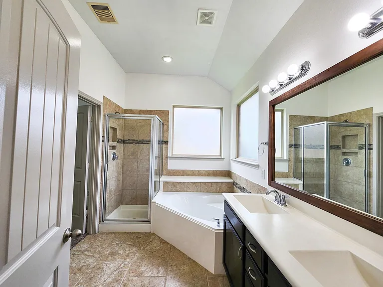 4515 Greenleaf Dr — Photo 22