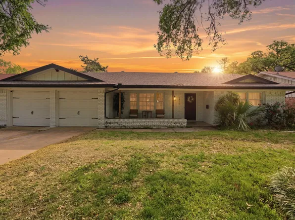 1915 Milam St, Fort Worth, TX 76112