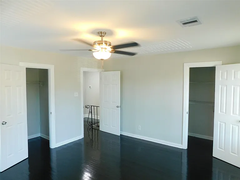 3332 Blodgett St — Photo 11