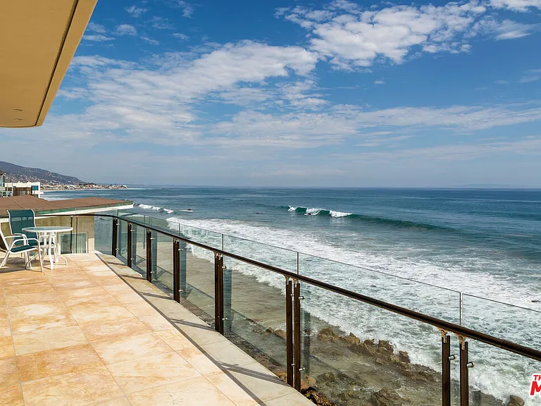 24230 Malibu Rd — Photo 22
