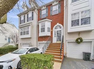 213 Stratford Dr, Nutley, NJ 07110