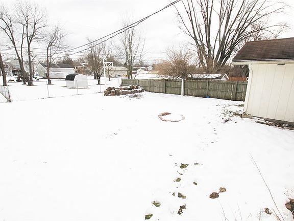 4th image of 6918 Michelle Pl