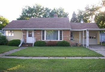 1st image of 410 4th St E