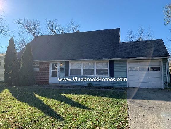1st image of 4018 N Catherwood Ave