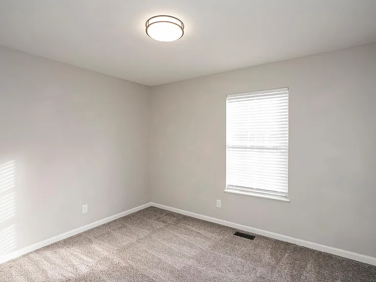 Secondary front bedroom