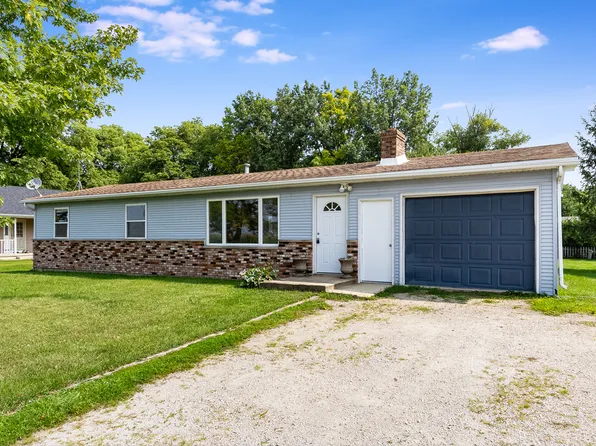 306 N Johnson St, Newark, IL 60541