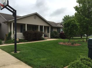 723 Bambi Ct, Andalusia, IL 61232