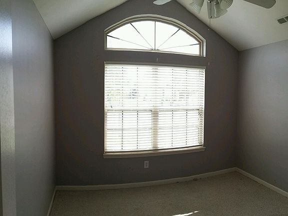 3rd image of 10698 Whippoorwill Ln