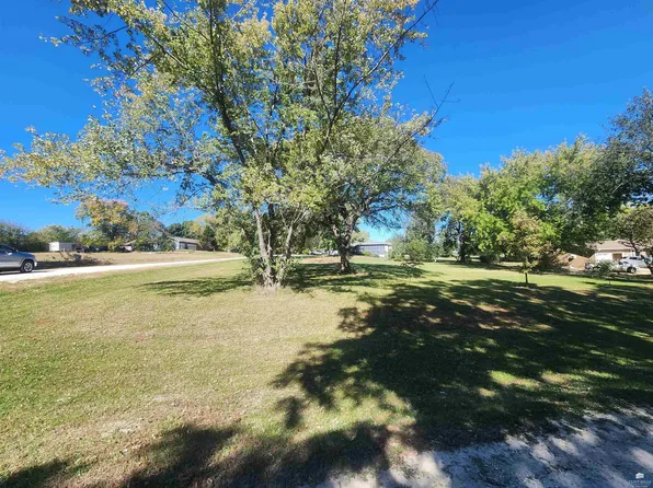 0 Trail Rdg, Wamego, KS 66547